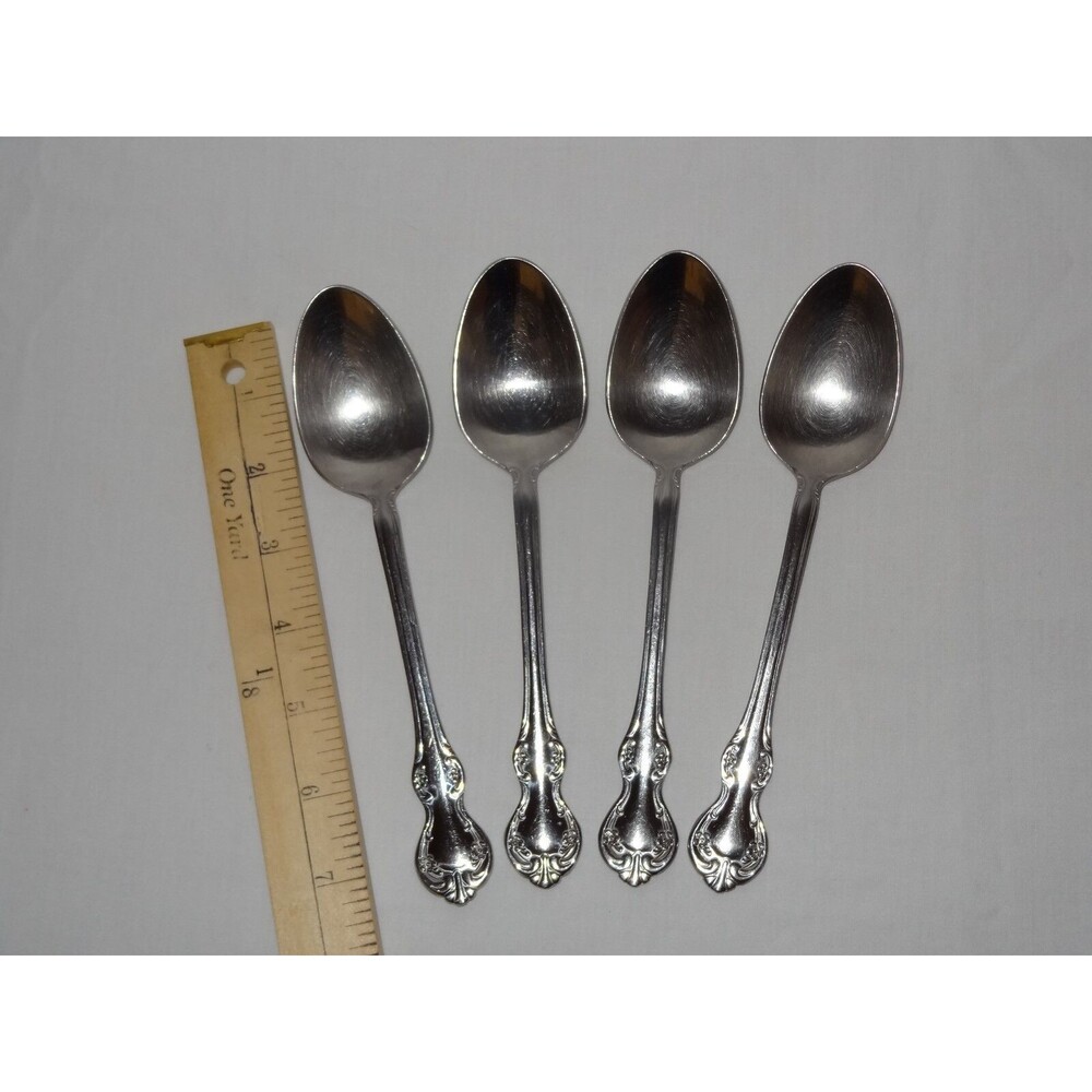 Wallace Camden Lot of 4 Oval Table Soup Spoons Stainless 18/10 measure 7.5"